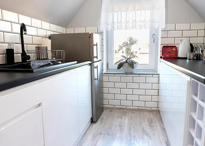 Comfortable Close To The Apartment Pobierowo